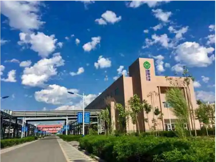 继新疆棉花之后，，，新疆光伏成为美国下一个目的？新疆大全回应：：“想对我们搞‘工业灭绝’，，，问问中国和天下市场答不允许！”