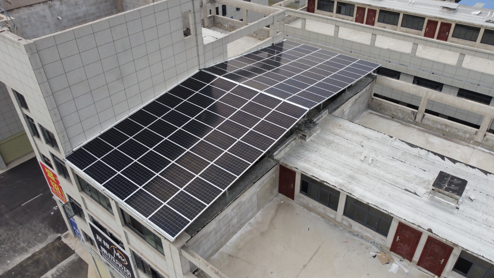 天下首份！勉励全民装光伏，，政府宣布建议书