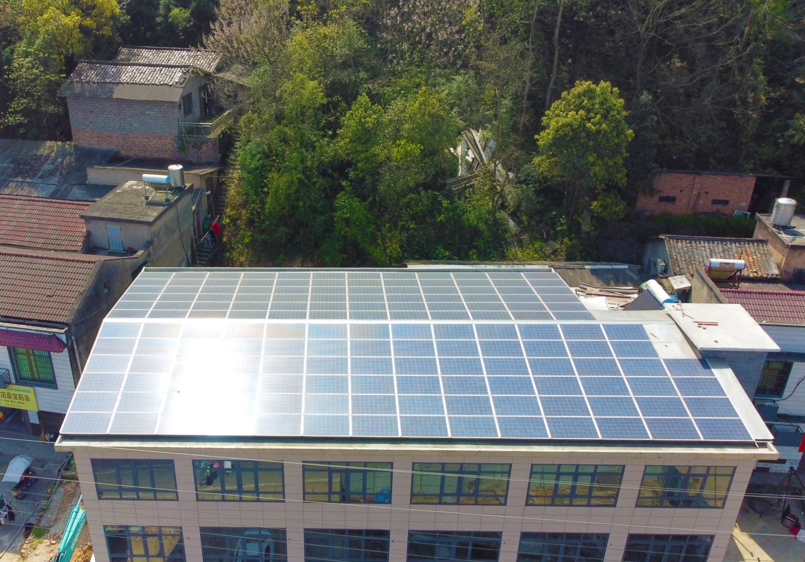 国家能源局：：：1-11月全社会用电量同比增添3.5%